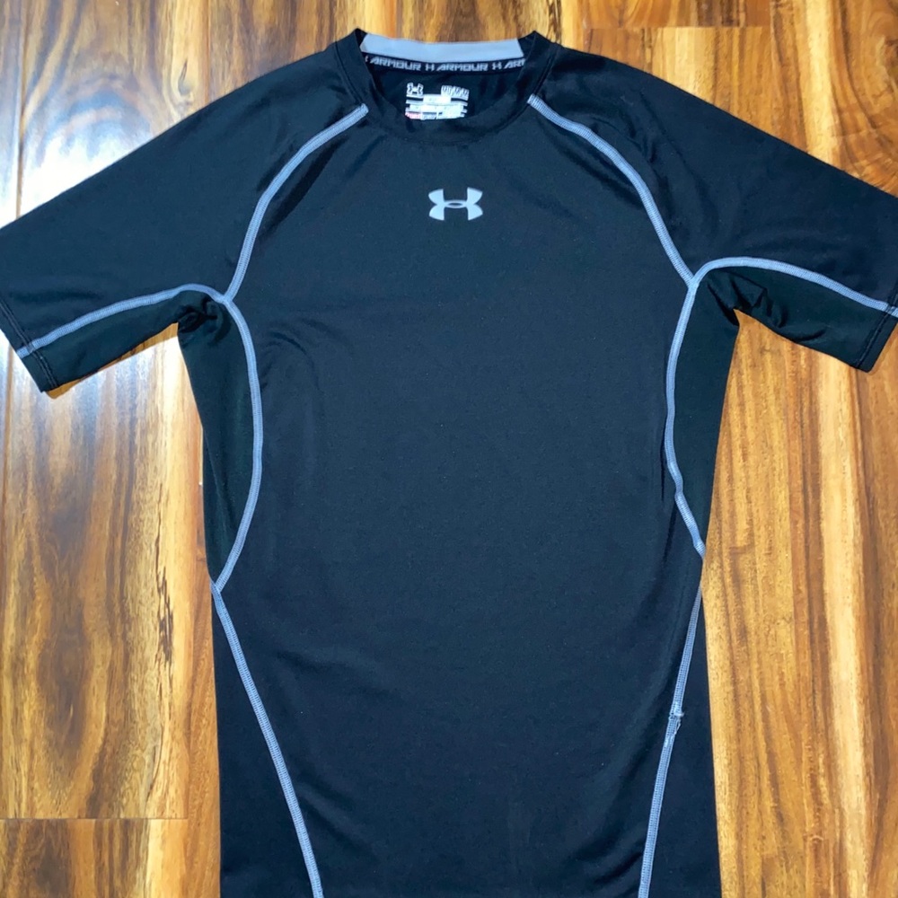UNDER ARMOUR MEN’S COMPRESSION SHIRT